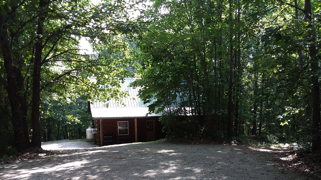 Chestnut Grove Cabins